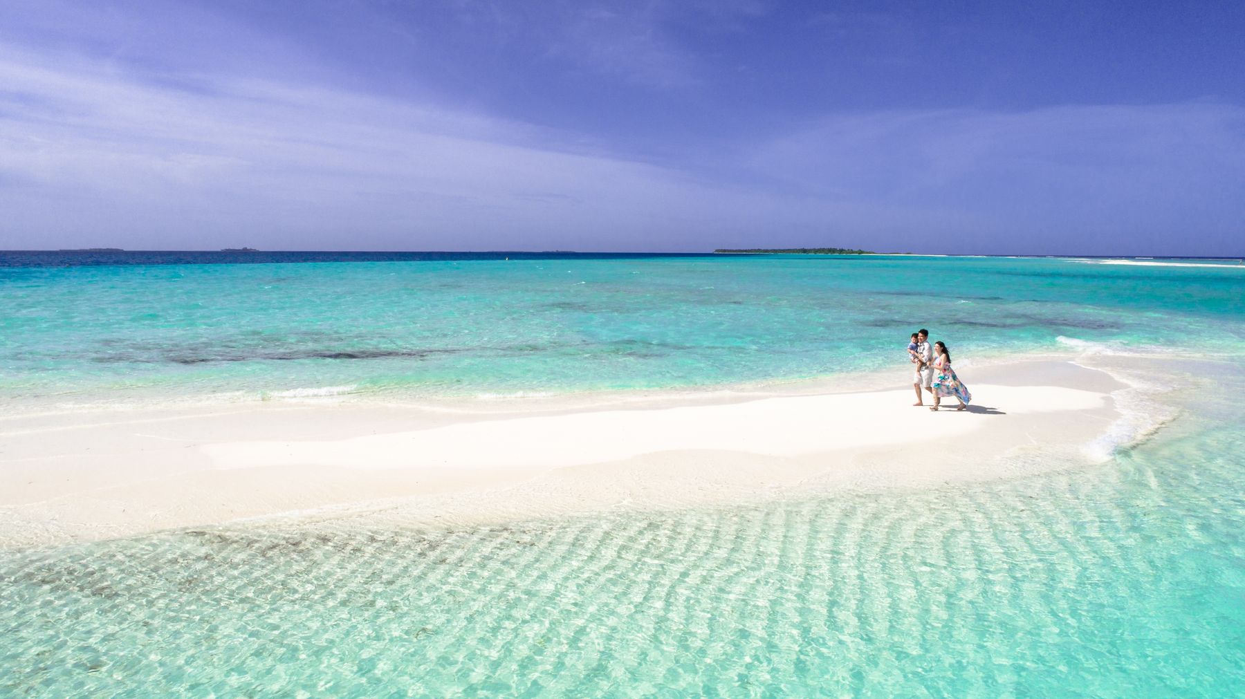 Couple on a Maldives sandbar